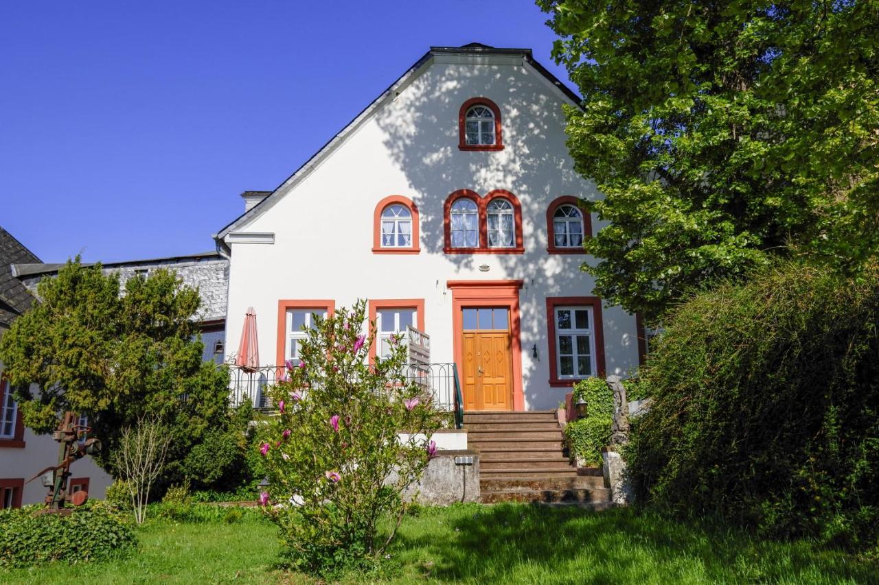 Hotel Klostermuehle Siebenborn Maring-Noviand エクステリア 写真