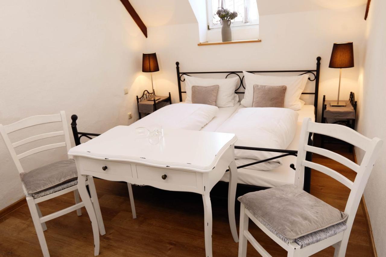 Hotel Klostermuehle Siebenborn Maring-Noviand エクステリア 写真