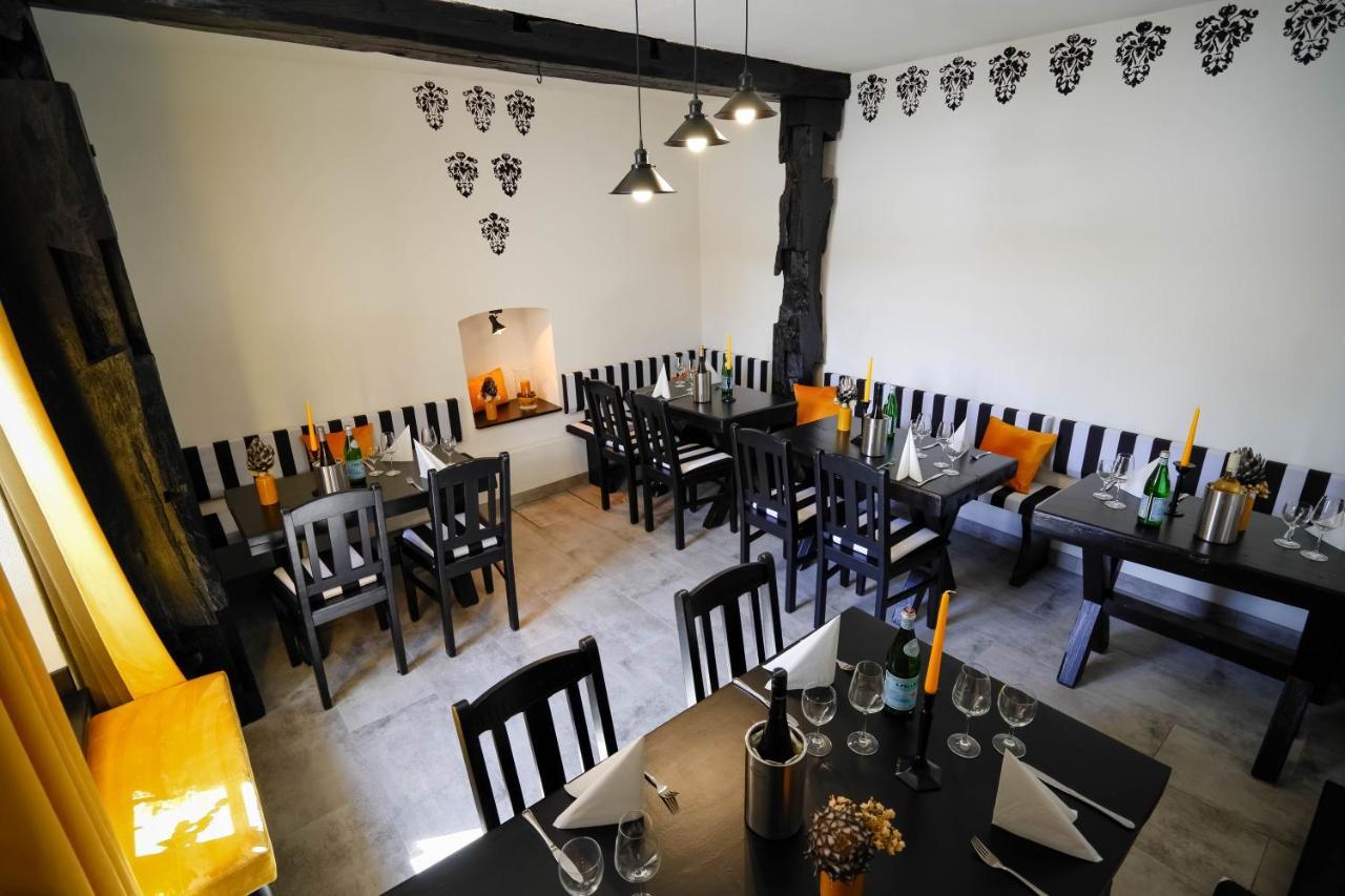 Hotel Klostermuehle Siebenborn Maring-Noviand エクステリア 写真
