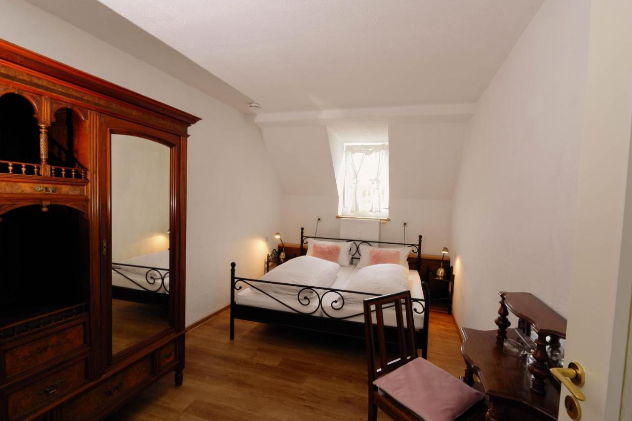 Hotel Klostermuehle Siebenborn Maring-Noviand エクステリア 写真
